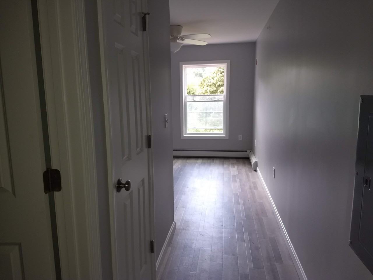 7 Sherman Cir #304 - Photo 4 of 10