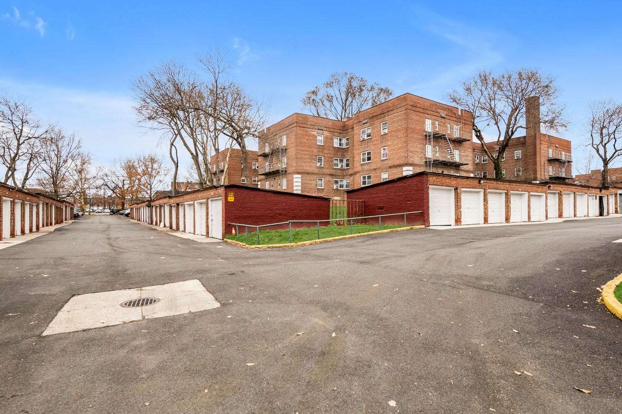 21111 42nd Ave #2 - Photo 6 of 8