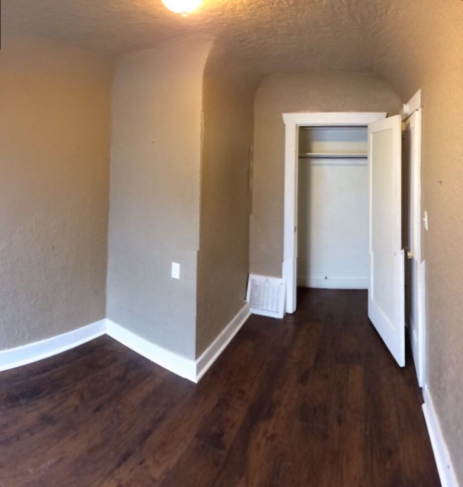 620 E Wyeth St - Photo 3 of 10