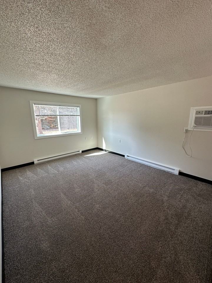 200 12th Ave Ne #1 - Photo 7 of 10