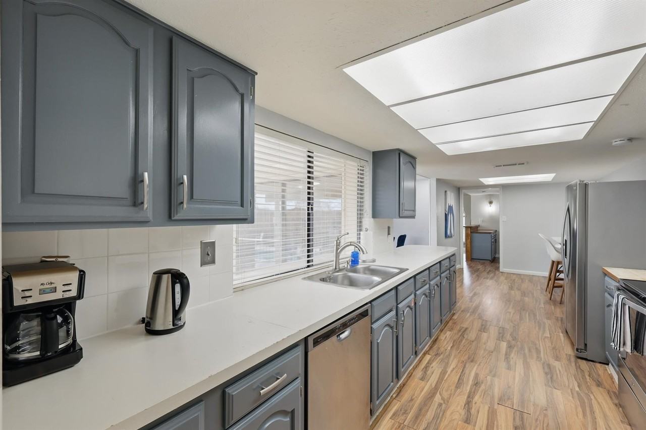 3454 Livingston Ln #NA - Photo 5 of 45