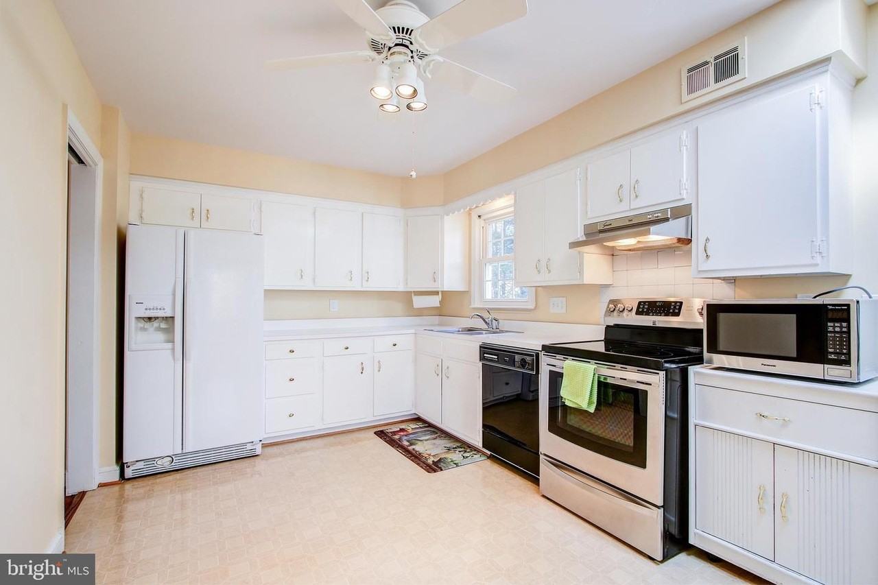 9005 Eugene Dr #NA - Photo 2 of 7