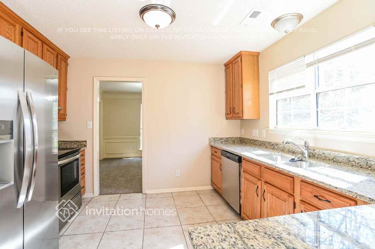 6103 Garamond Ct - Photo 7 of 17