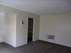 Grand - Photo 1 of 1