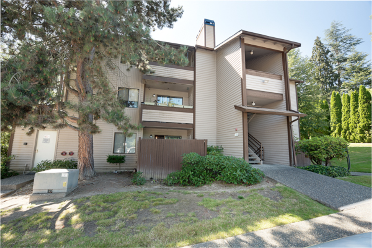 Beardslee Place - Photo 3 of 14