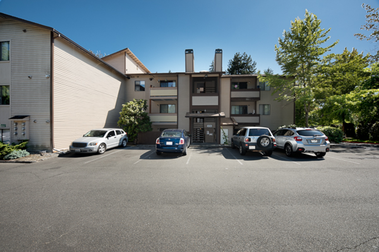 Beardslee Place - Photo 5 of 14