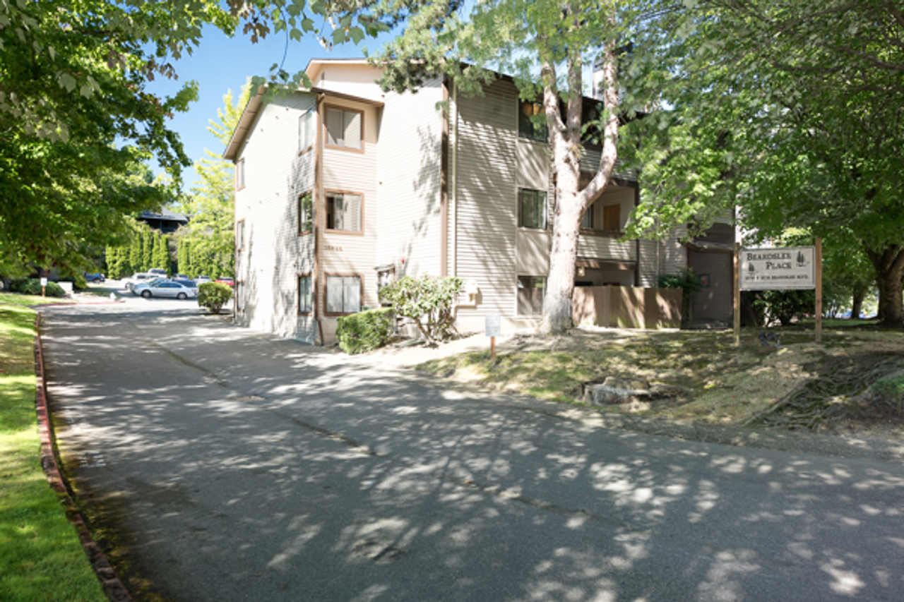 Beardslee Place - Photo 7 of 14