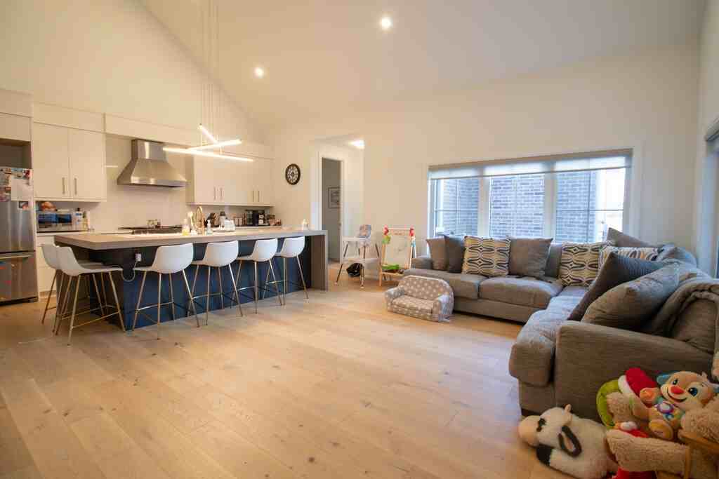 18 Willow Bank Common - Photo 2 of 40