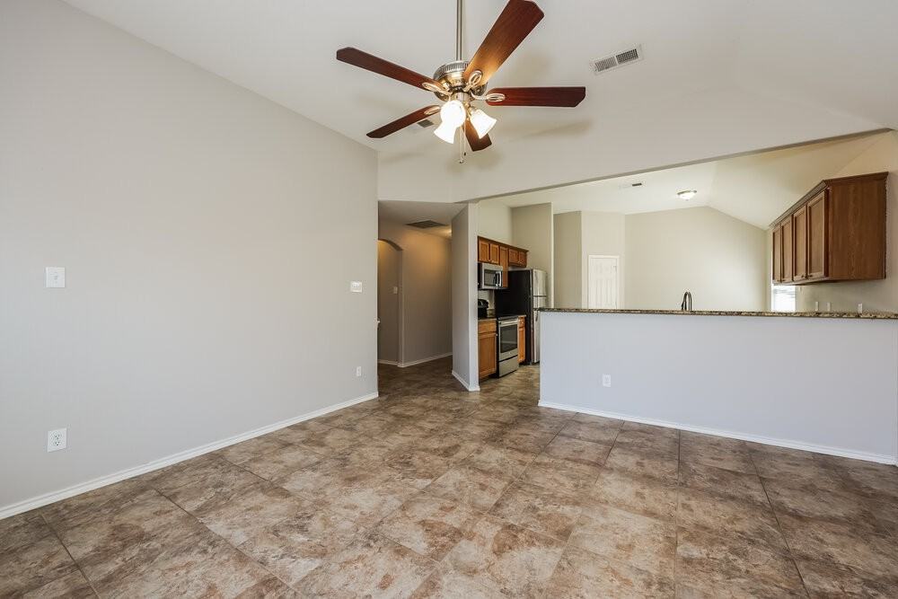 7305 Sierra Way - Photo 5 of 16