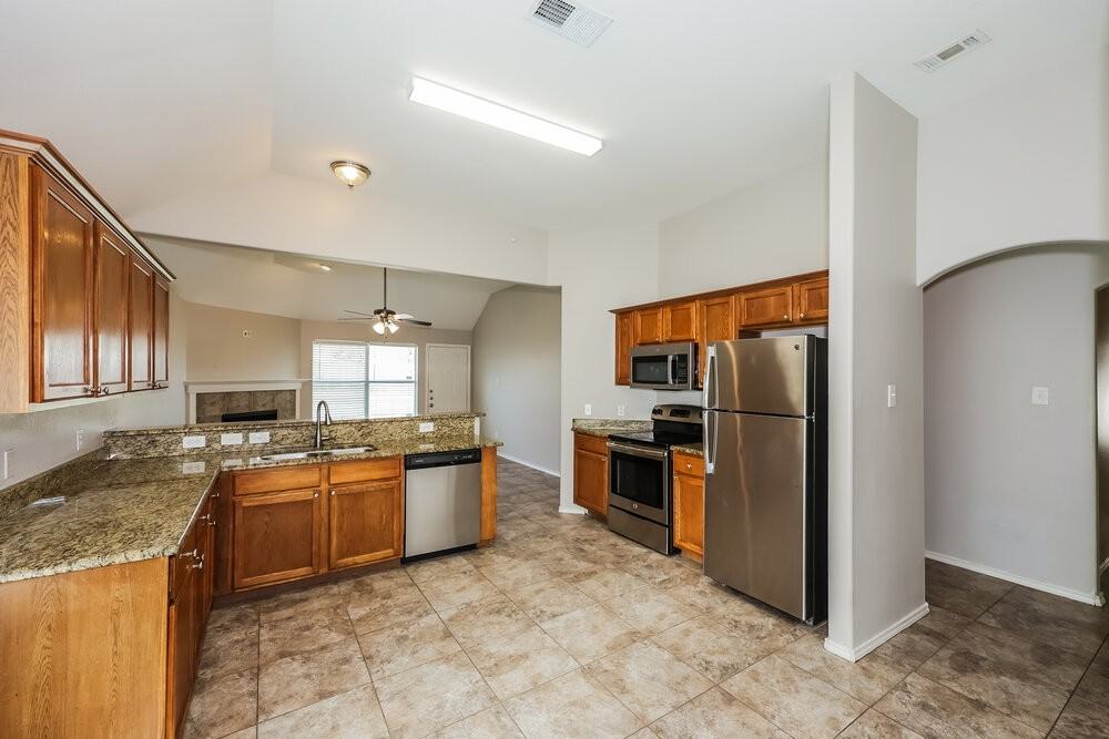 7305 Sierra Way - Photo 6 of 16