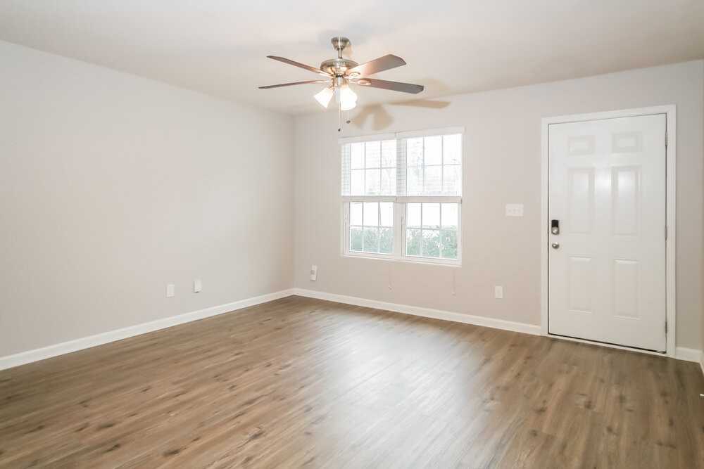 2132 Boulder Ct - Photo 5 of 17