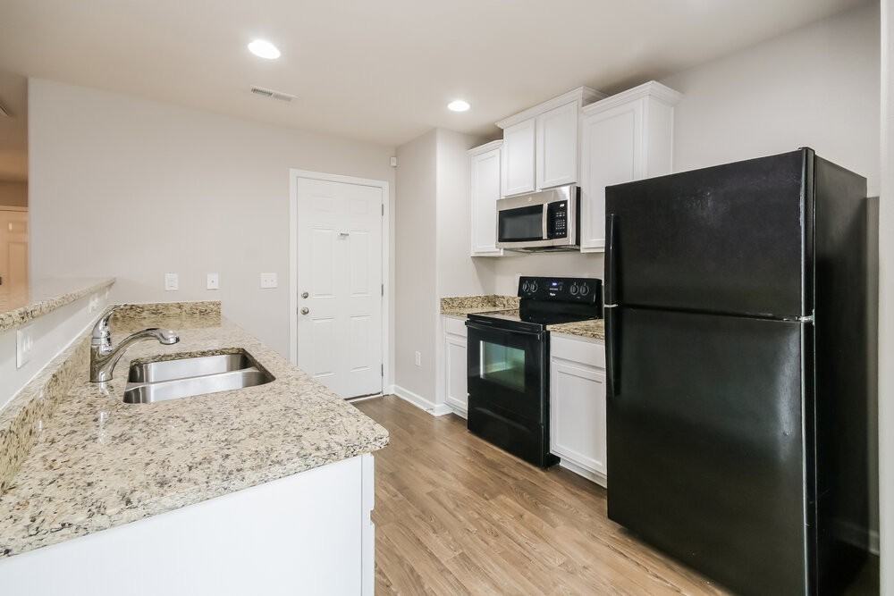 2132 Boulder Ct - Photo 6 of 17