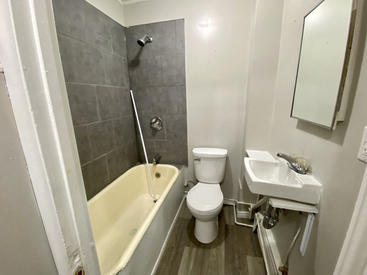 21 Courtenay Avenueunit 3 #3 - Photo 7 of 7