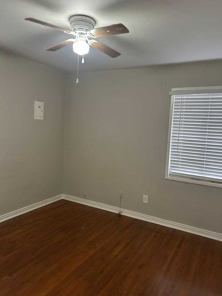 5700 Dennis Ave - Photo 4 of 9