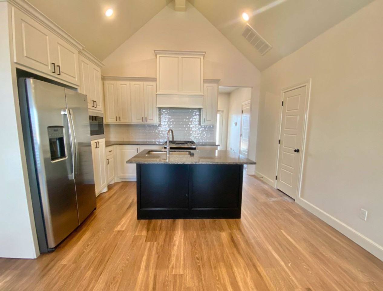 4701 125th St - Photo 4 of 18