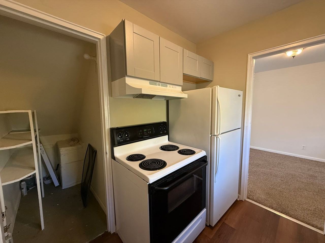 615 Biltmore Ave - Photo 4 of 17