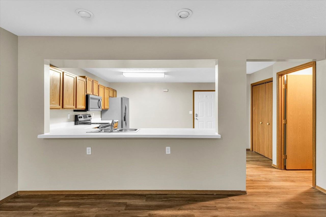 Christopher Way - Photo 5 of 24