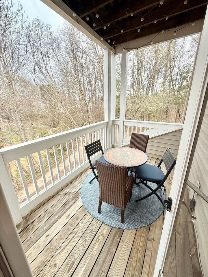 8938 Rosalyn Glen Rd - Photo 5 of 23