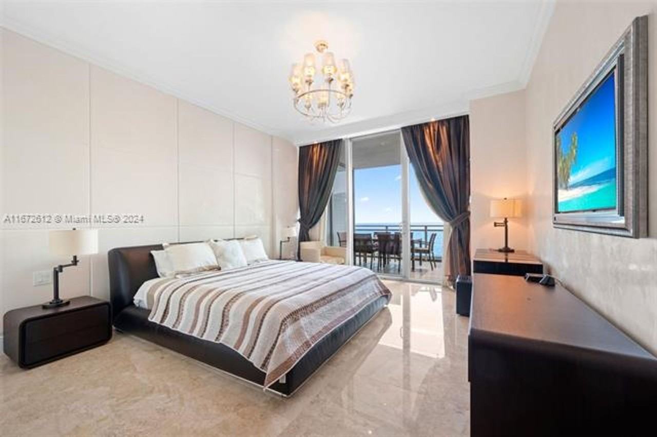 10295 Collins Avenue - Photo 3 of 50