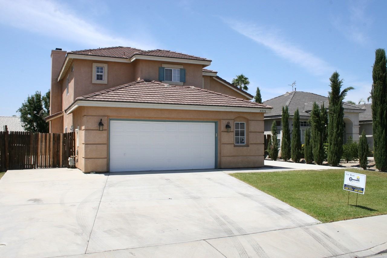 5213 Clover Mountain St - Photo 3 of 28