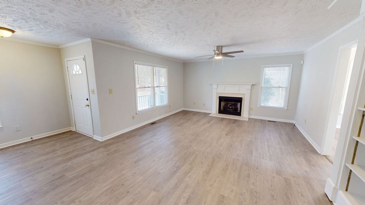 2561 Lull Water Dr - Photo 5 of 35