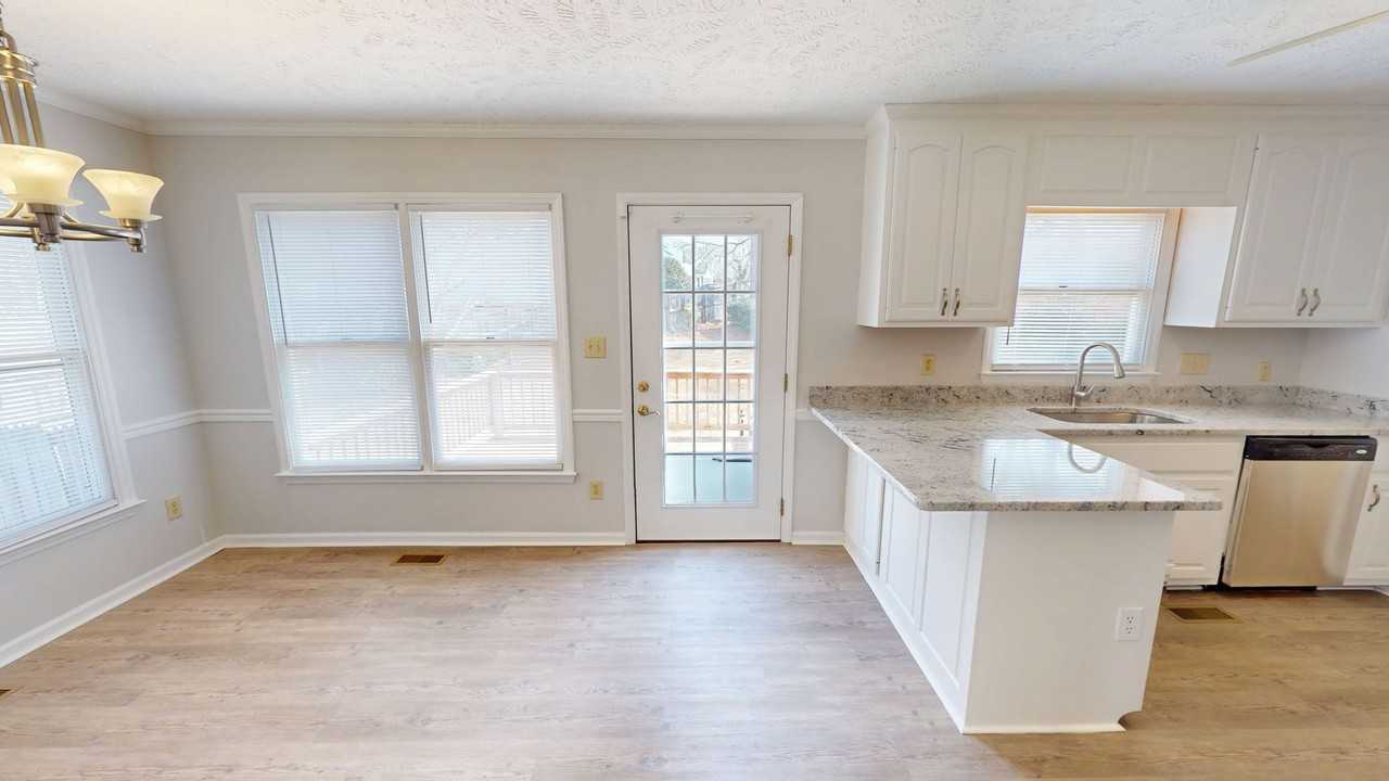 2561 Lull Water Dr - Photo 7 of 35