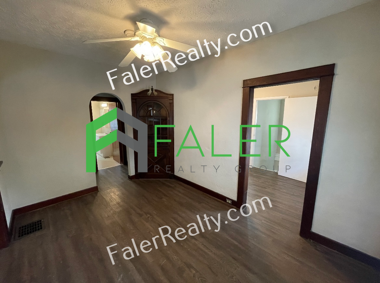 1631 Watervliet Ave - Photo 3 of 14