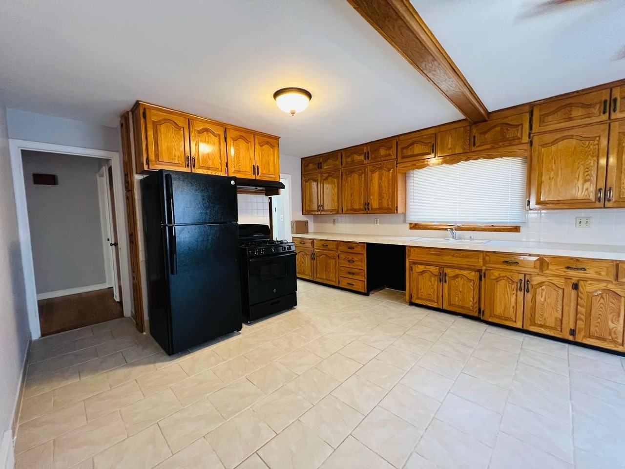 5302 35th Ave - Photo 2 of 23