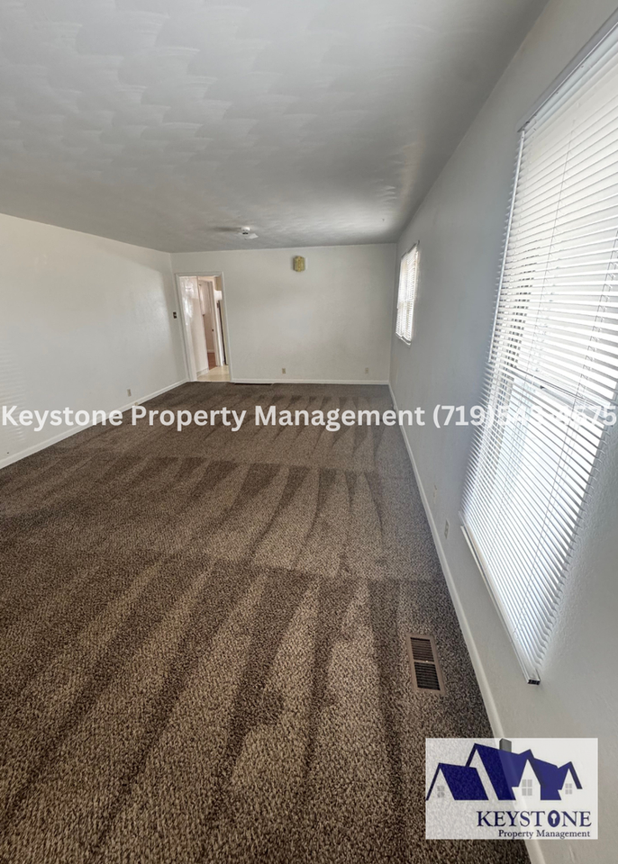 2203 County Farm Rd - Photo 2 of 16