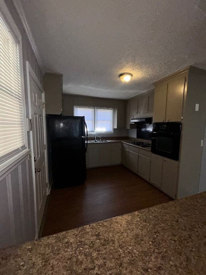 957 Smyrna Church Rd - Photo 2 of 14