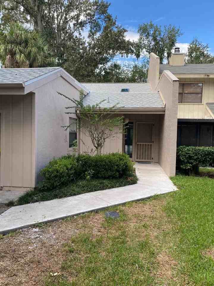 11416 Palmetto Blvd - Photo 2 of 12