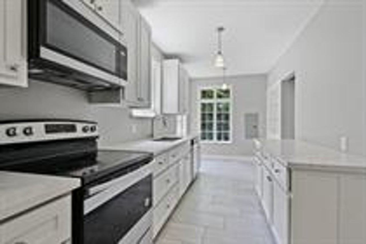 416/418 East State Street - Photo 2 of 12