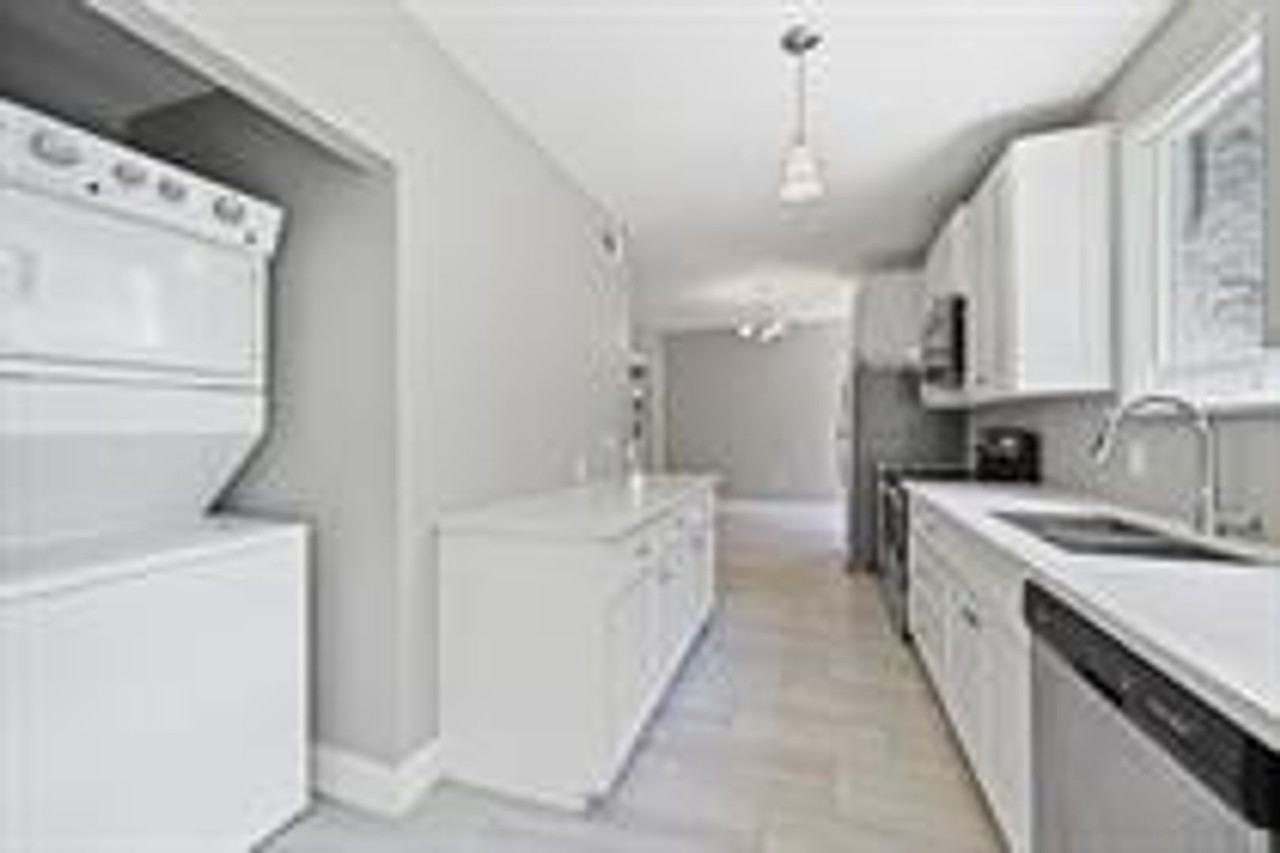 416/418 East State Street - Photo 3 of 12