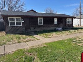 featured image of 701 East Oregon Street