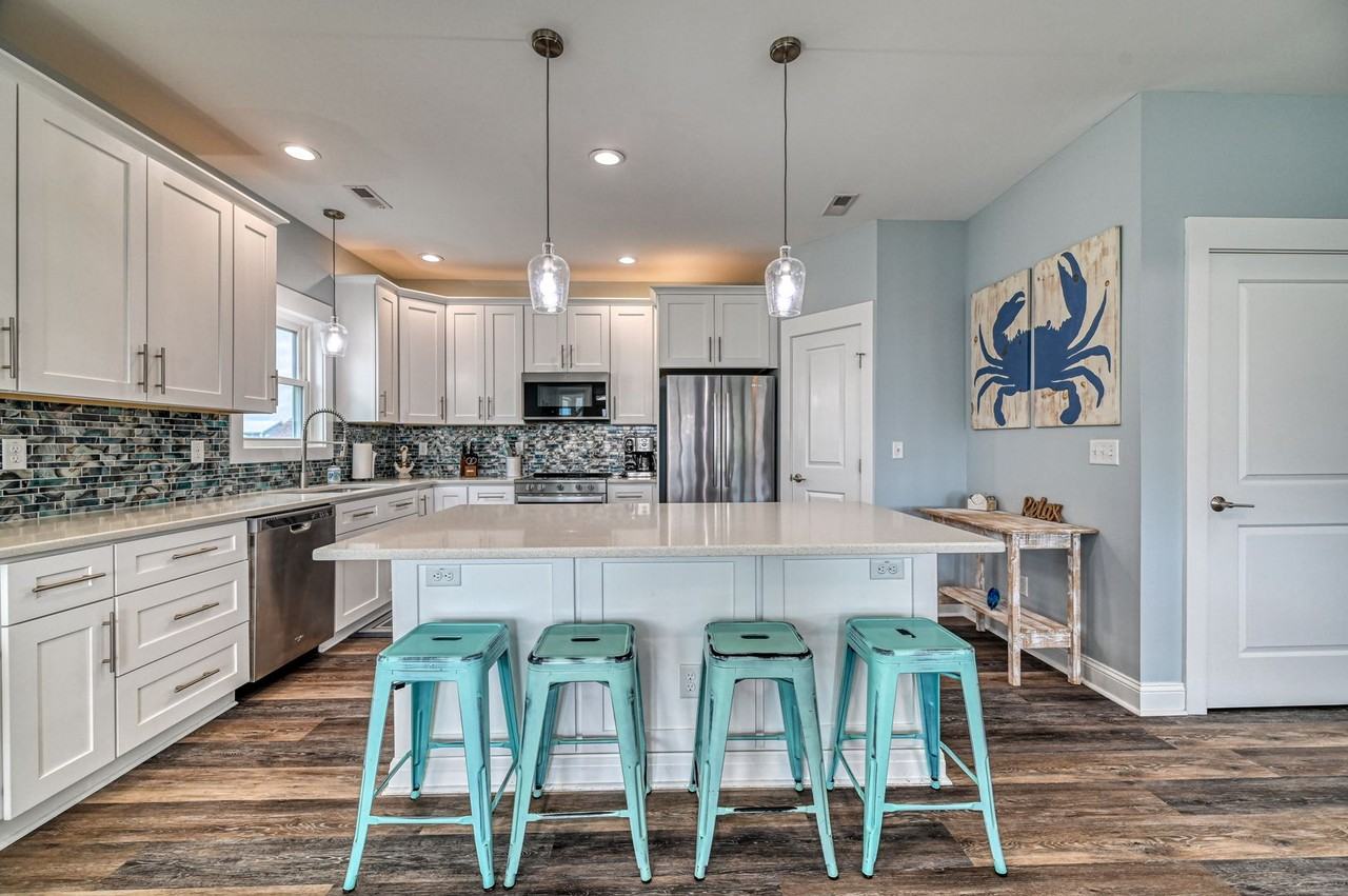 320 Oceanaire Lane - Photo 4 of 26