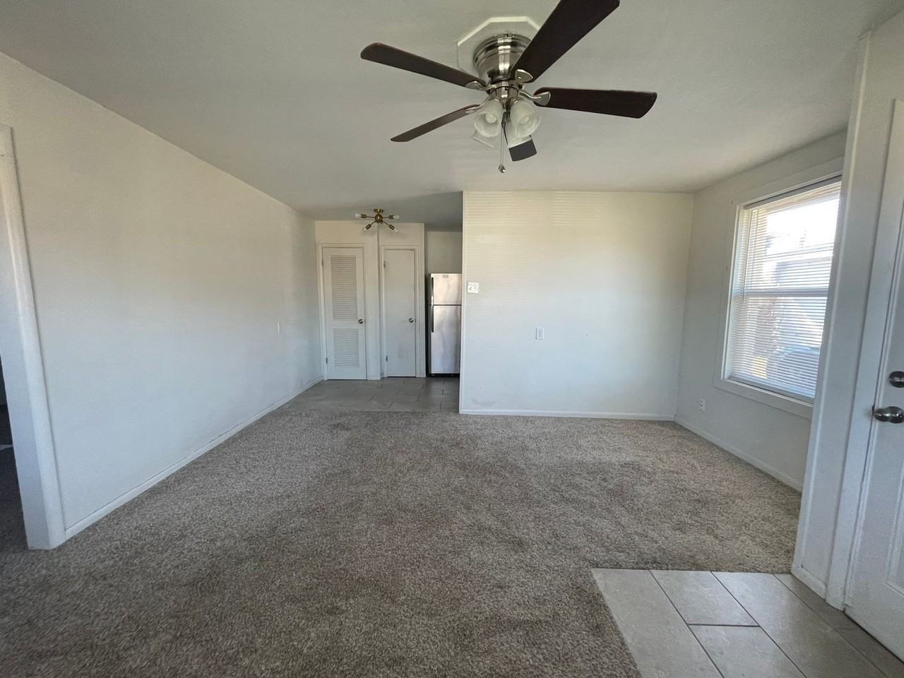 709 E North 12th St - Photo 2 of 7