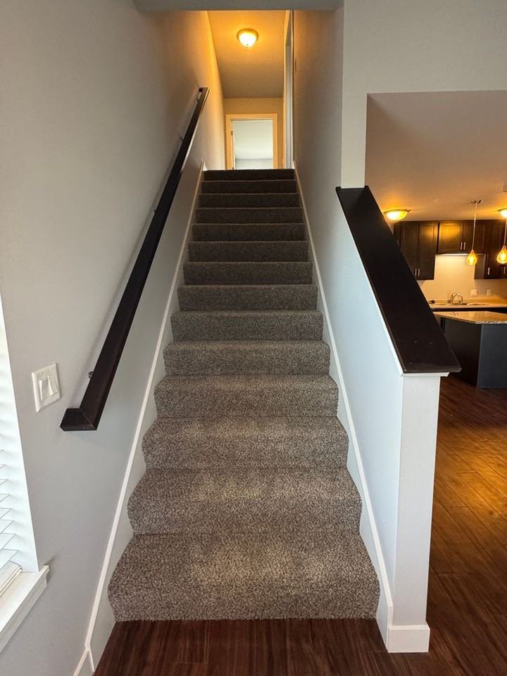2301 Lincoln Avenue - Photo 4 of 33