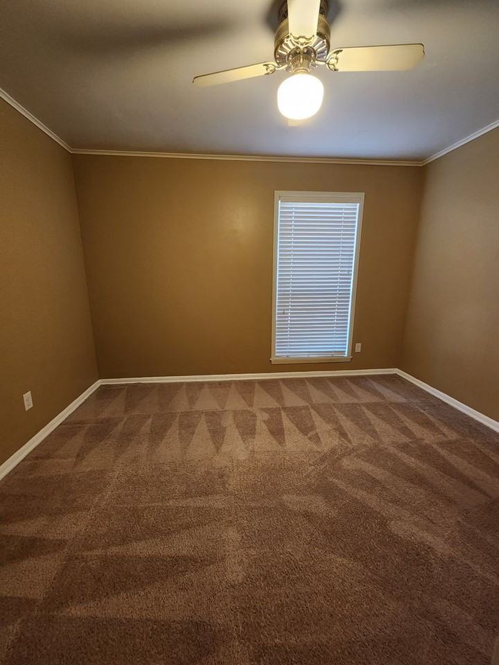 2427 Dogwood Dr - Photo 5 of 10