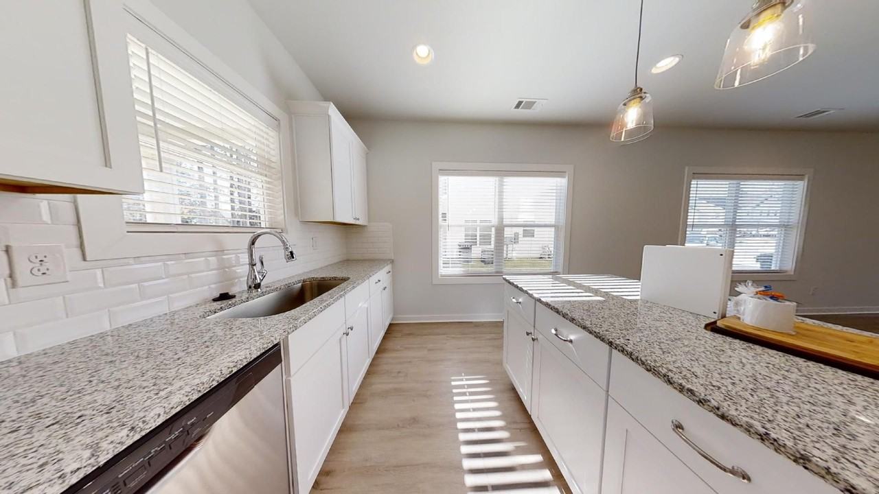 702 Northern Village Ct - Photo 6 of 17