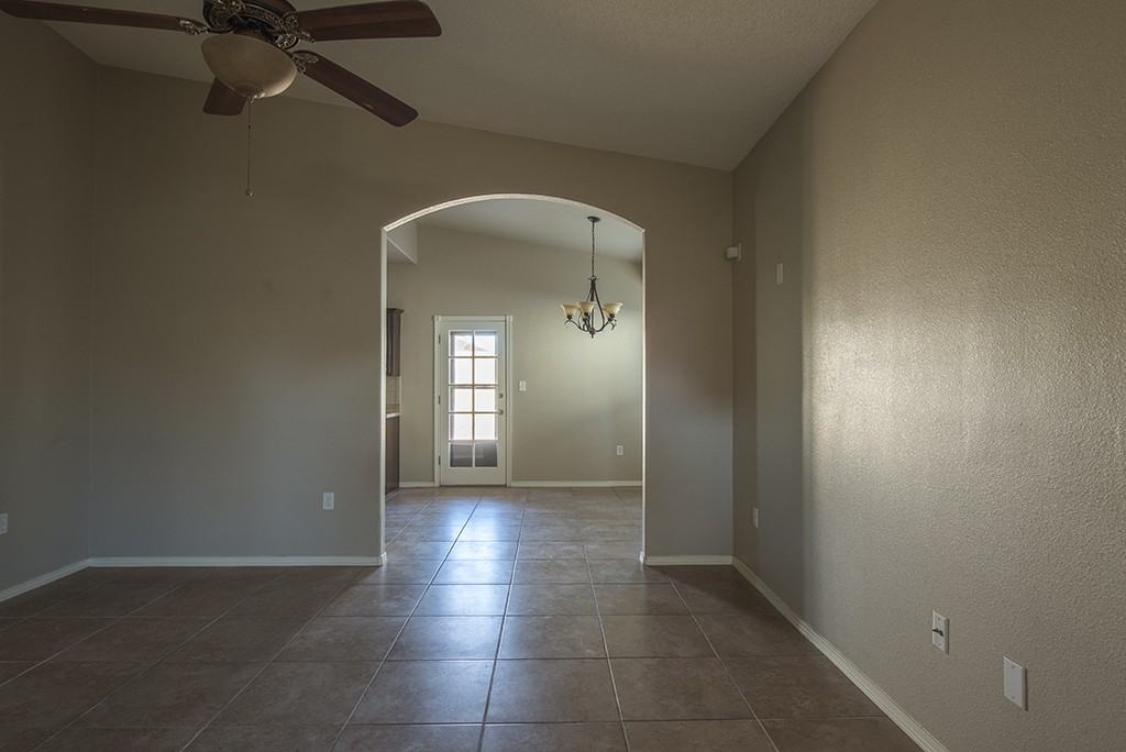 14259 Gil Reyes Dr - Photo 4 of 24