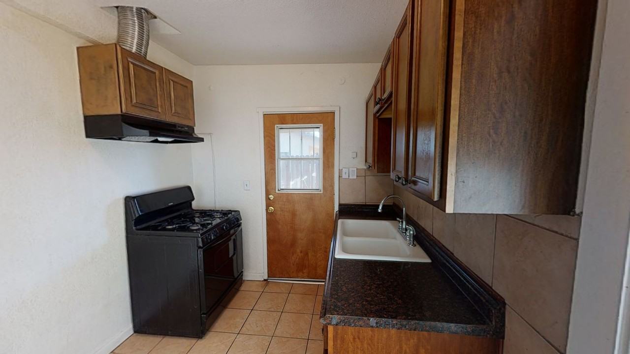 4189 Mountain Dr - Photo 4 of 13