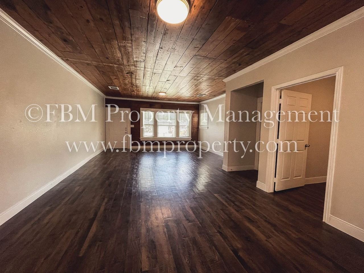 104 Sunset Cir - Photo 5 of 17