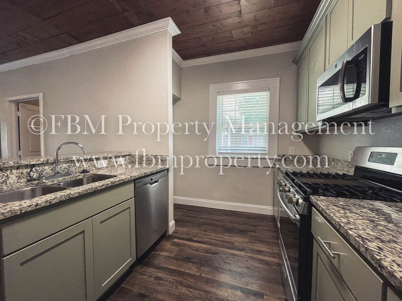 104 Sunset Cir - Photo 6 of 17