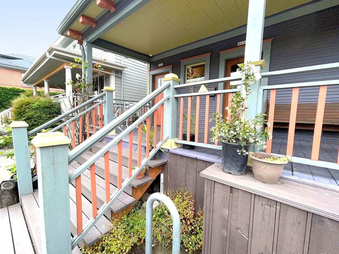 recla01 - Photo 3 of 50