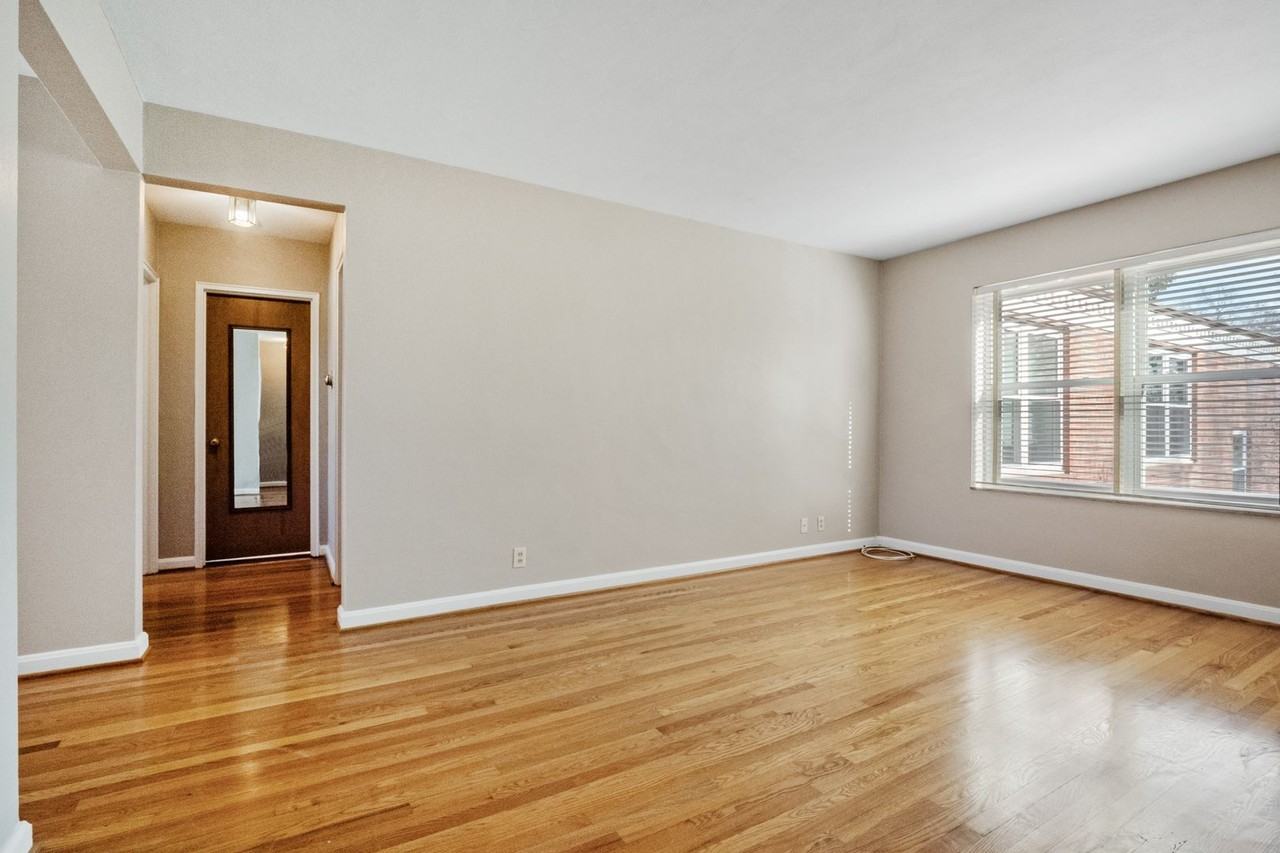 6225 Sunshine Dr - Photo 3 of 22