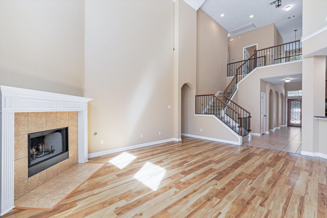 620 620 Middle Creek Drive - Photo 6 of 48