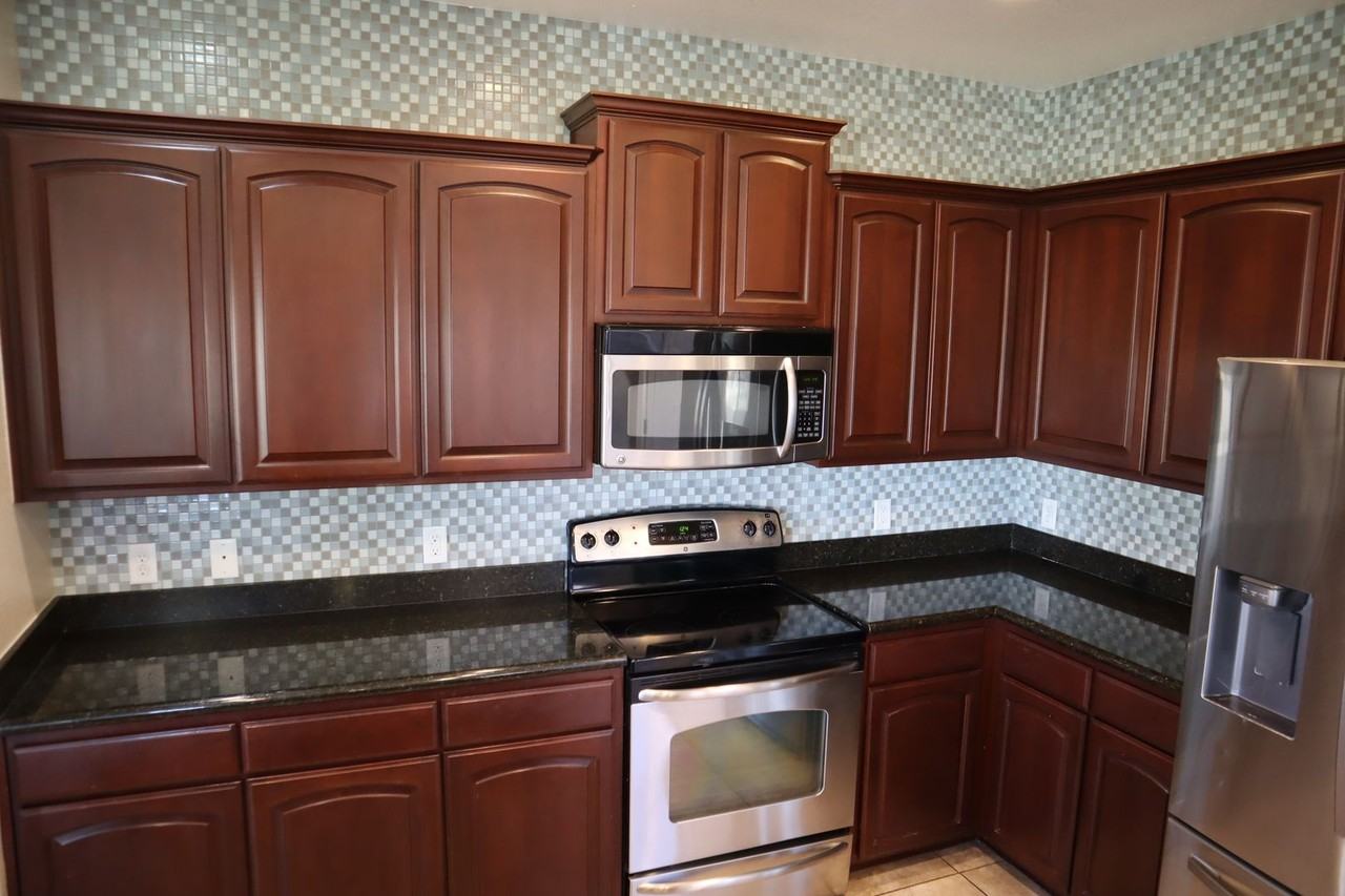 5499 Canteria Ct - Photo 4 of 50