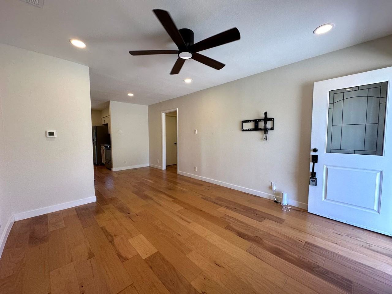 4903 Richmond Ave - Photo 5 of 19
