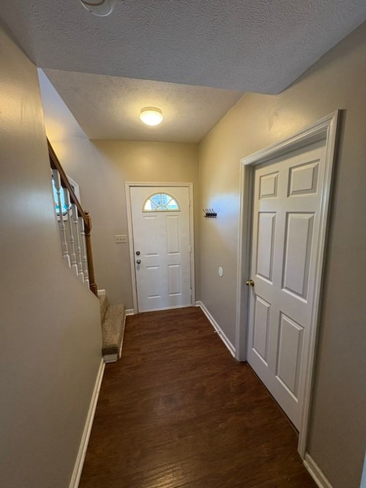 1906 Walnut Ave - Photo 2 of 30