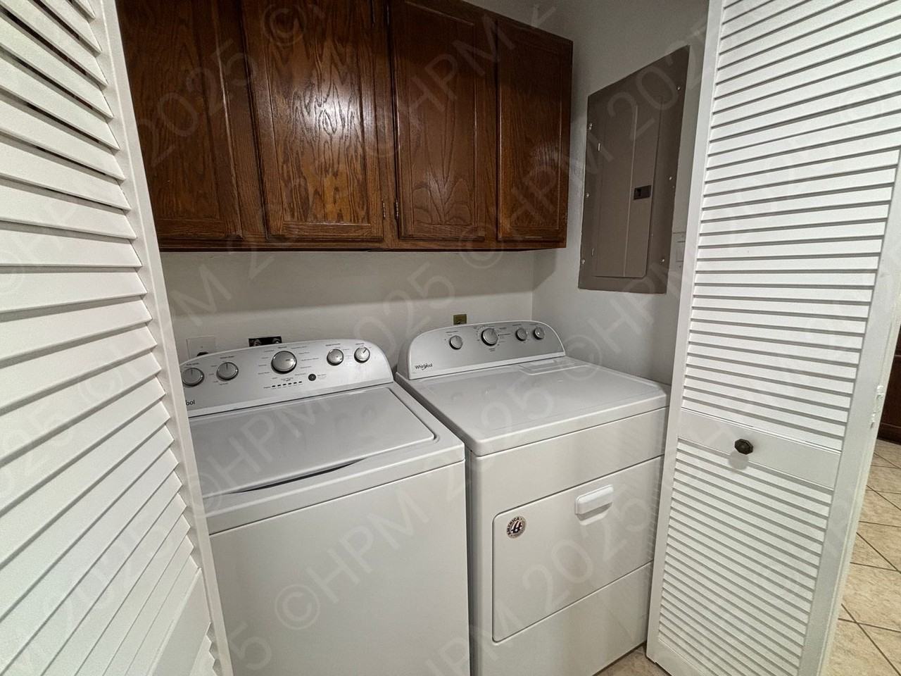 5868 Royal Rdg - Photo 4 of 23